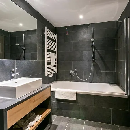 All-suite Apartment